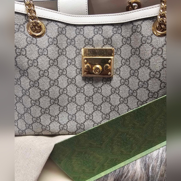 Gucci bag - Picture 1 of 9